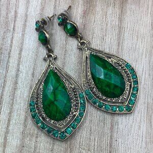Teardrop Faux Emerald Style Rhinestone Gold Tone Stud Earrings